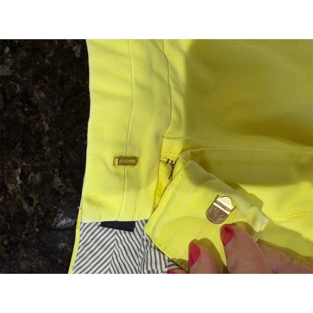 J.Crew Chino Shorts Womens Size 2 Bright Yellow Flat Front Pockets - Picture 8 of 8